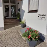 Am Kirchberg 3* Wehringen