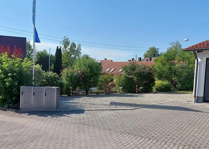 Am Kirchberg 게스트하우스 3*